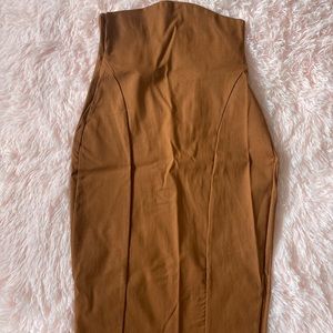 Super high waist skirt - new